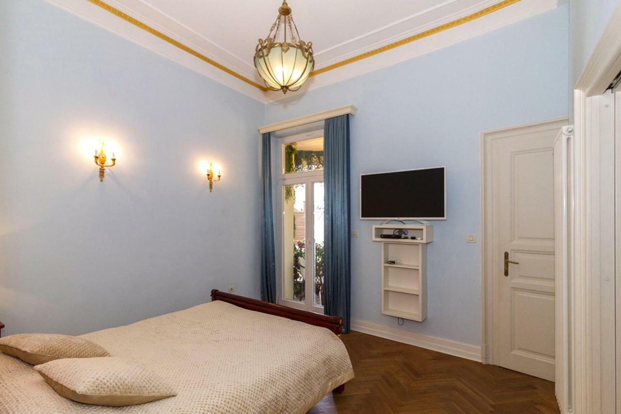 Filip's Palace Luxurious Appartamento *